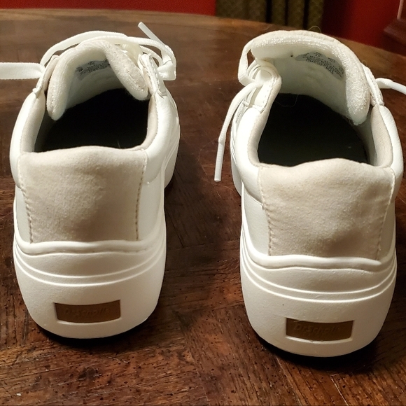 Women's White Sneakers - Picture 3 of 4